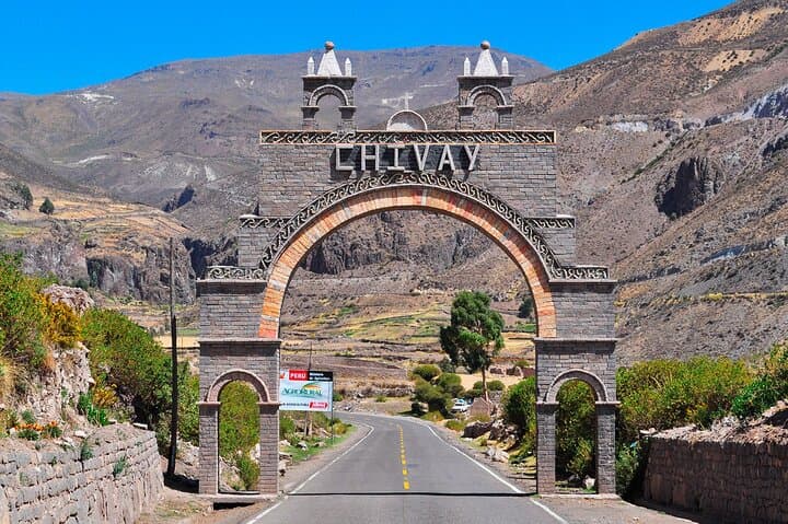 Colca Canyon 2-Day Tour: Cruz del Condor, Thermal Baths & Andean Culture photo 6