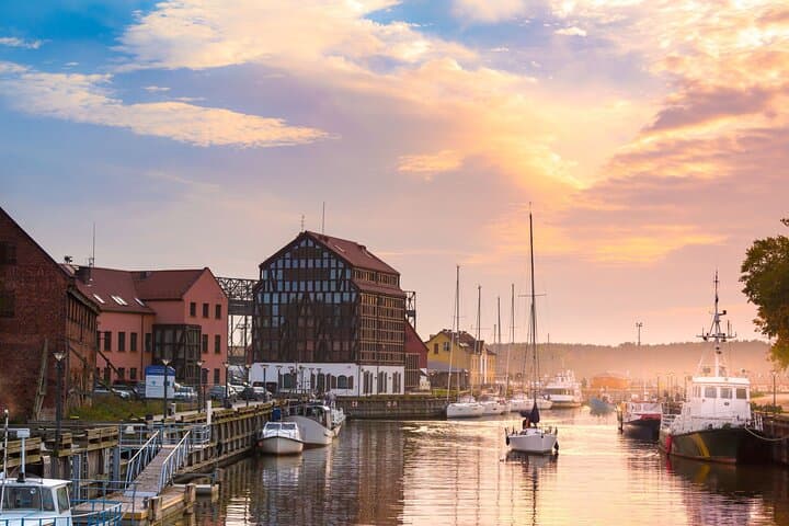 Klaipeda-to-curonian-spit-shore-excursion-dunes-hill-of-witches