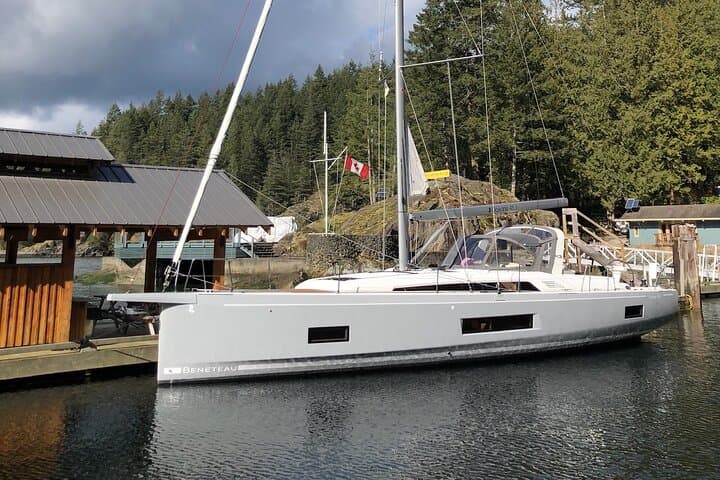 Private Sailing Charter Around Vancouver Harbour — Stanley Park to False Creek photo 6