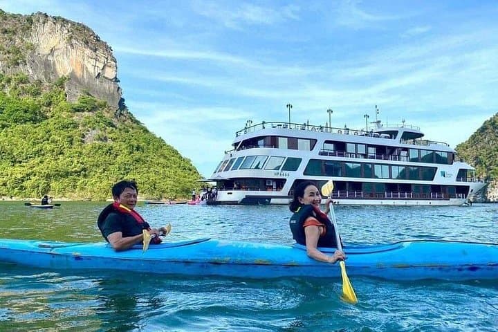 Le Theatre Cruise: 2-Day Luxury Ha Long & Lan Ha Bay Overnight Cruise photo 1