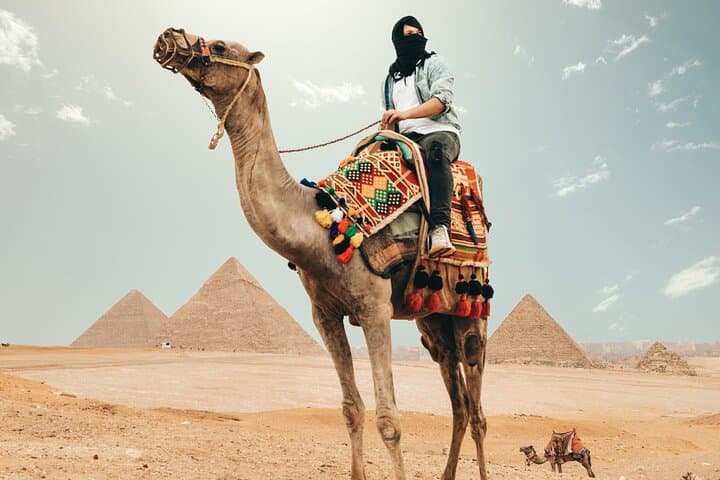 Sunrise and Sunset Camel Ride at the Giza Pyramids — With Transfers photo 3
