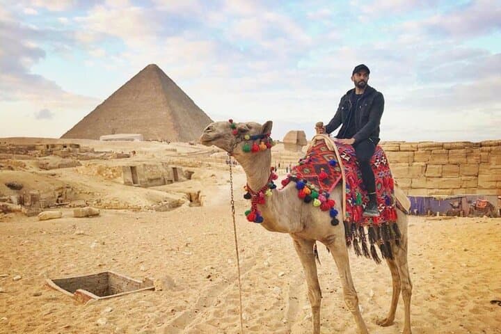 Sunrise and Sunset Camel Ride at the Giza Pyramids — With Transfers photo 6