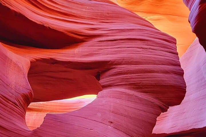 Lower Antelope Canyon and Horseshoe Bend Day Trip from Flagstaff