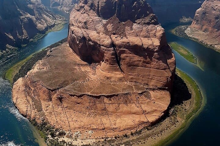 Lower Antelope Canyon and Horseshoe Bend Day Trip from Flagstaff photo 3