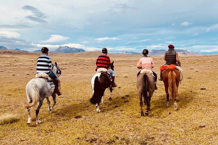 Two-Day Private Horseback Riding Through Patagonia’s Estancia 25 de Mayo