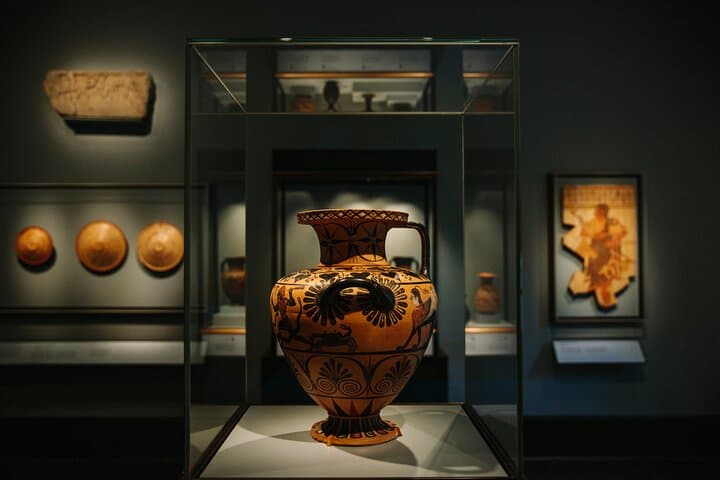 Getty Villa Private Tour with Art Historian and Pacific Ocean Views photo 4