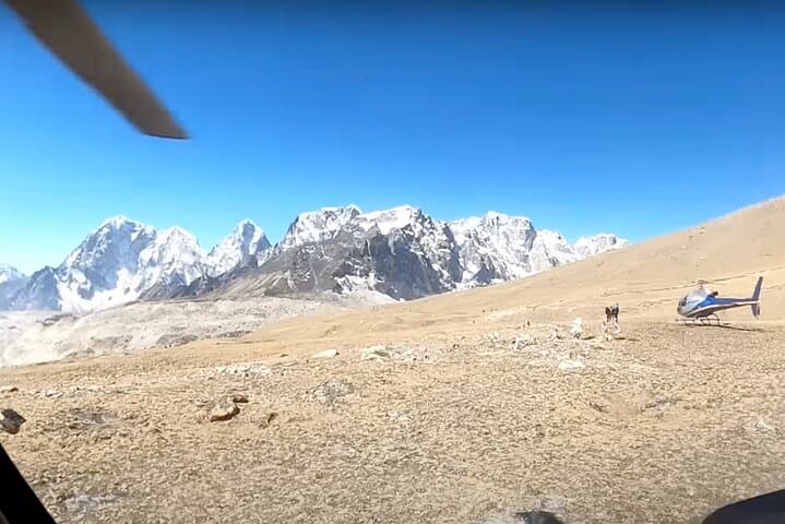 Helicopter to Everest Base Camp & Kala Patthar — 4-Hour Landing Flight from Kathmandu photo 5
