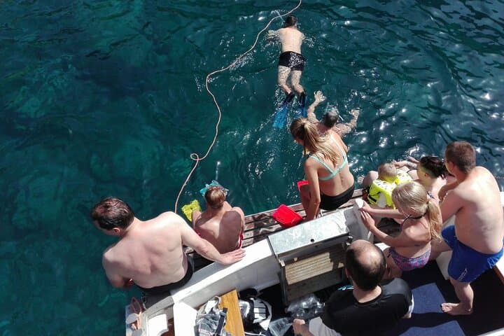 Isola Bella Boat Trip and Snorkeling from Taormina photo 4