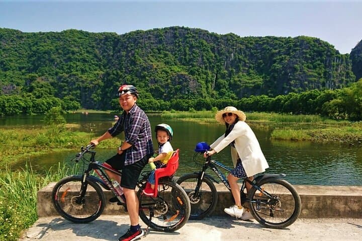 Private Ninh Binh Full-Day: Tam Coc Sampan, Hang Mua Hike & Village Biking photo 4