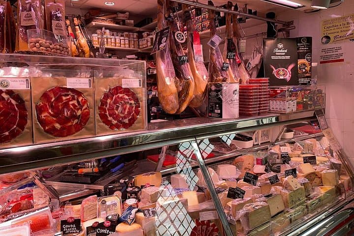 Alicante Market Tapas & Vermut Walking Tour: Traditions and Tastings photo 3