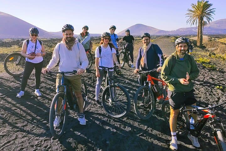 E-Bike Lanzarote: Timanfaya Volcano Craters & La Geria Vineyards
