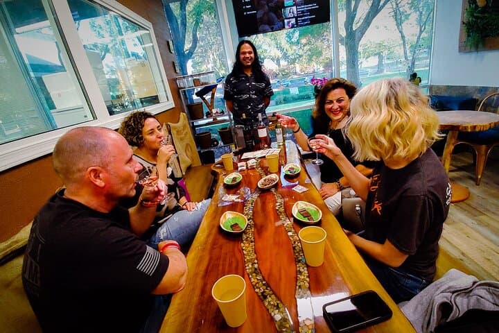 Chocolate and Wine Pairing in Chantilly — River-Sea Bean-to-Bar Tasting with Local Wines photo 6