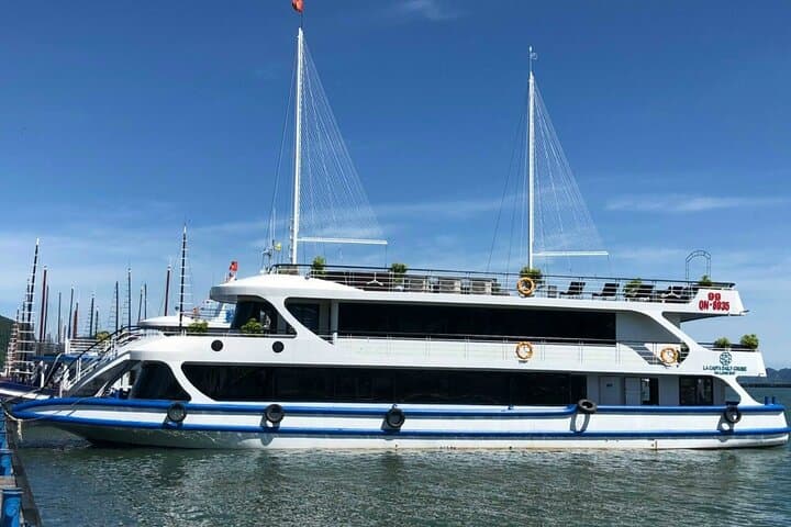 Halong Bay Luxury Day Cruise from Hanoi — Sung Sot Cave, Kayak & Titov Island