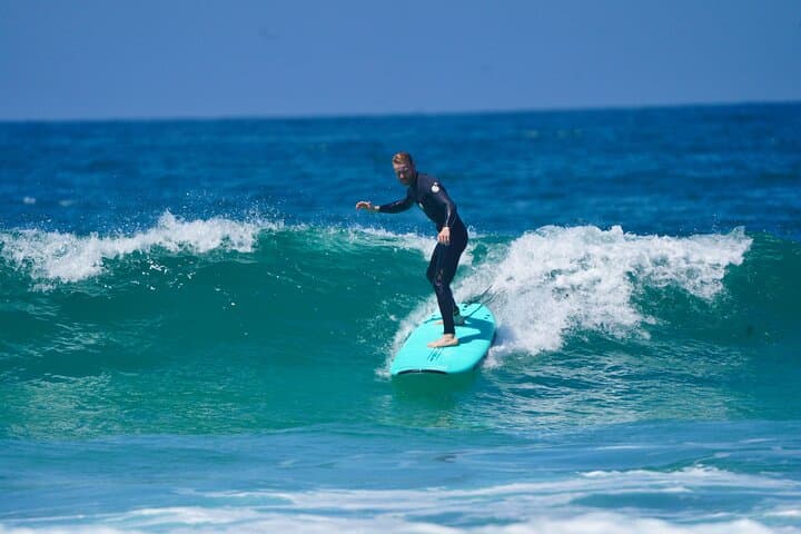 Leucadia Beach Surf Lessons at Beacons — Beginner to Intermediate Surfing in Encinitas