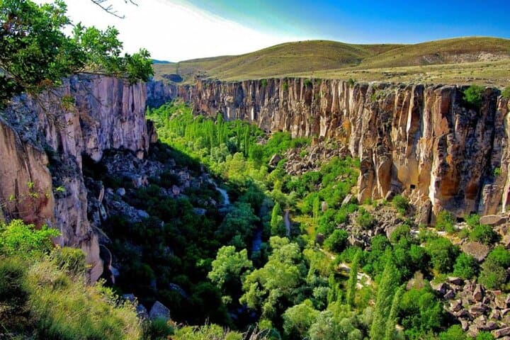 Cappadocia Green Tour: Ihlara Valley Hike, Derinkuyu Underground City & Cave Churches