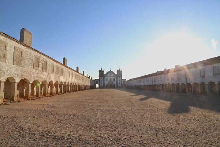 Arrábida & Sesimbra Day Tour from Lisbon: Coastal Cliffs, Beaches & Wine Tasting photo 2