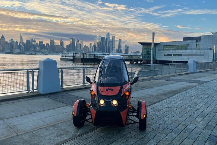 One-Hour FUN FUV Electric Trike Rental in Jersey City photo 1