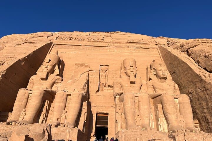 3-Day Aswan, Abu Simbel & Luxor Tour with Hot Air Balloon from Cairo