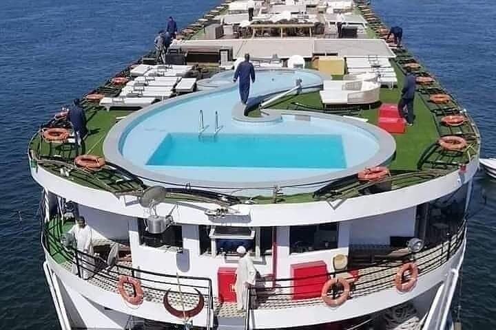 4-Day Luxury Nile Cruise from Aswan to Luxor with Hot Air Balloon