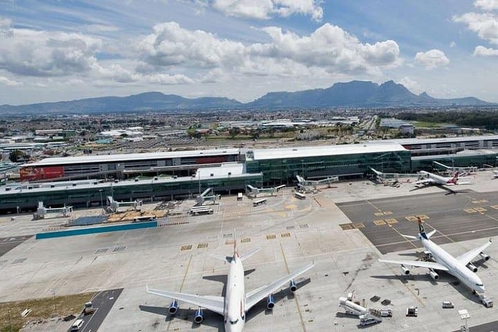 Cape Town Airport Private Transfers: Door-to-Door Transport Guide photo 1
