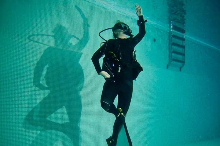 Try Dive in Thurgau: Introductory PADI Pool Experience Near Lake Constance photo 6