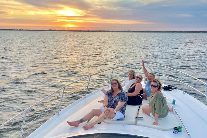 Private 3-Hour Sunset Yacht Cruise in Pensacola Bay