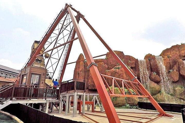 Ride the Waves at Desaru Coast Adventure Waterpark: Admission Guide photo 4