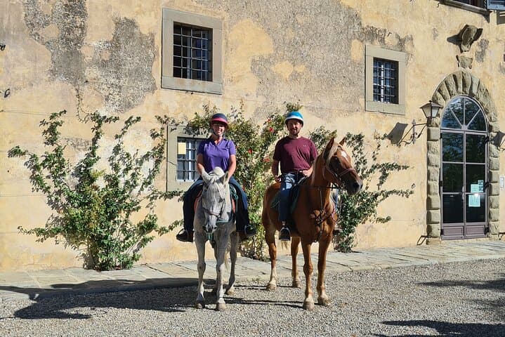 Horseback Ride to a Tuscan Castle with Wine Tasting Near Florence