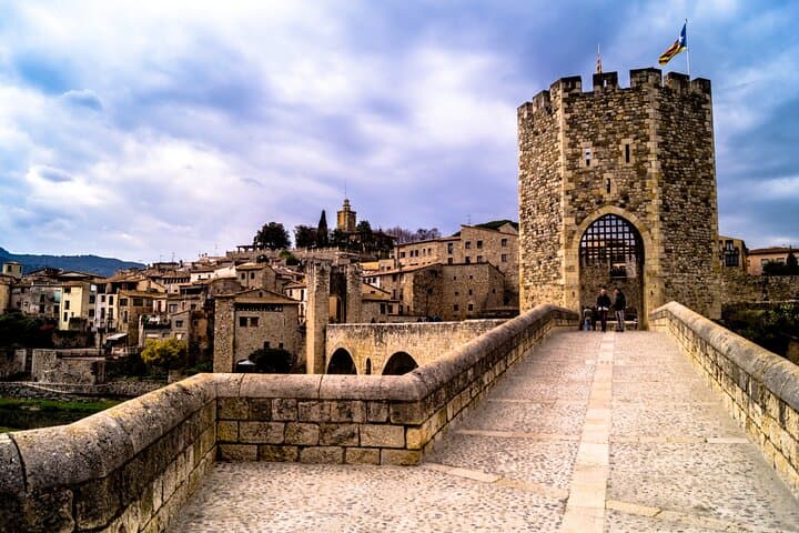 Full-Day Medieval Towns Road Trip from Barcelona to Girona, Besalú & Rupit photo 1