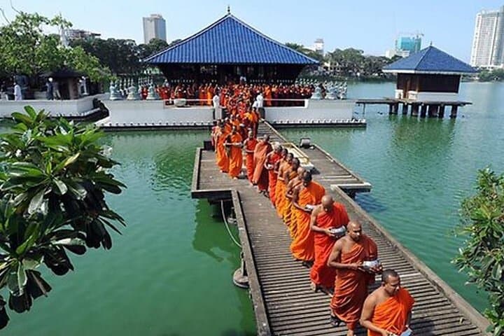 Colombo City by Tuk Tuk: Half-Day Private Tour of Colombo's Historic Sights photo 5