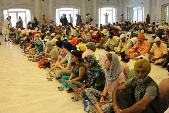 Full-Day Amritsar Cultural Tour: Golden Temple, Jallianwala Bagh & Wagah Border photo 2