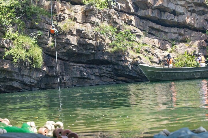 Full-Day Adventure from Accra: Hike, 100-ft Abseil, Kayak & Paintball photo 4