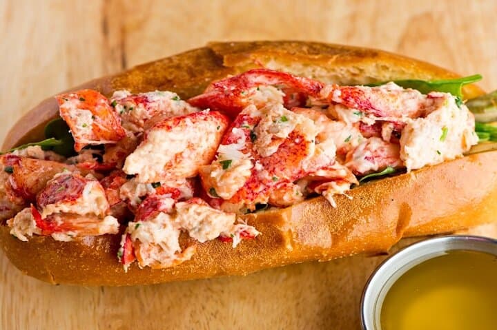 Halifax Harbourfront Food Walking Tour: Oysters, Chowder & Lobster Rolls photo 3