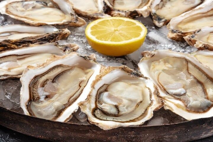 Halifax Harbourfront Food Walking Tour: Oysters, Chowder & Lobster Rolls photo 2