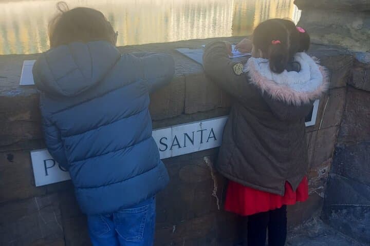 Family Treasure Hunt in Florence: 2-Hour Private Historical Game for Kids photo 1
