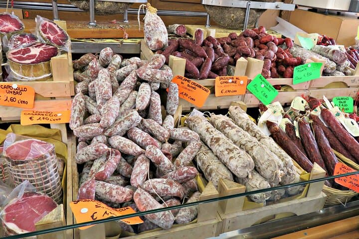 Taste Umbria: Full-Meal Walking Food Tour in Perugia photo 3