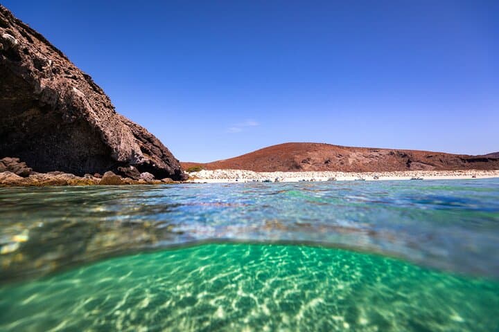 Espíritu Santo Island small-group snorkel and sightseeing tour from La Paz photo 4