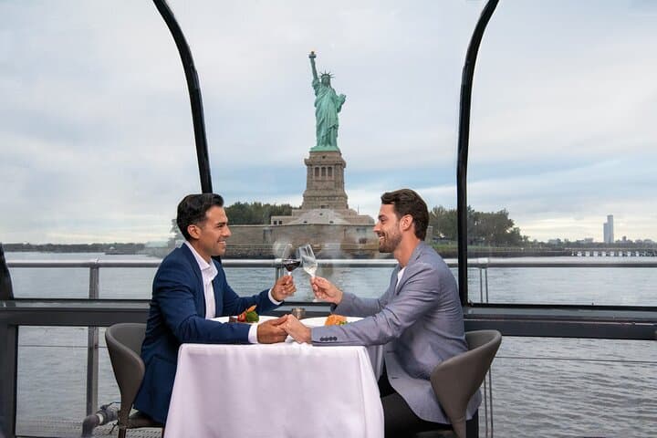 Bateaux Premier Brunch Cruise NYC — Skyline Brunch with Bottomless Mimosas photo 5