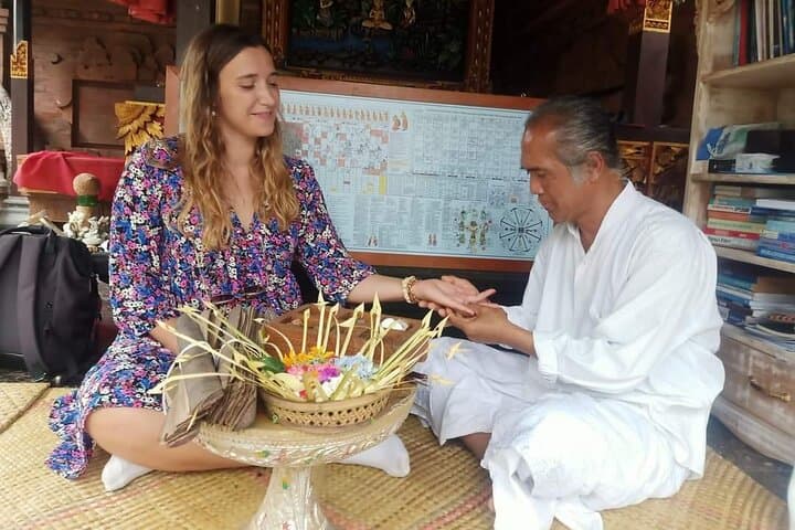 Balinese Spiritual Healing: Palm Reading, Purification & Usada Bali Consultation photo 6
