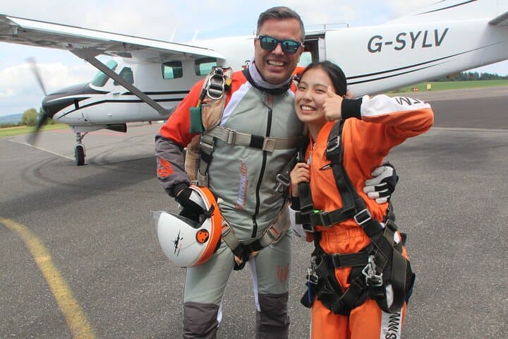 Prague Tandem Skydiving: 13,500‑ft Freefall and 7‑Minute Parachute Ride photo 5