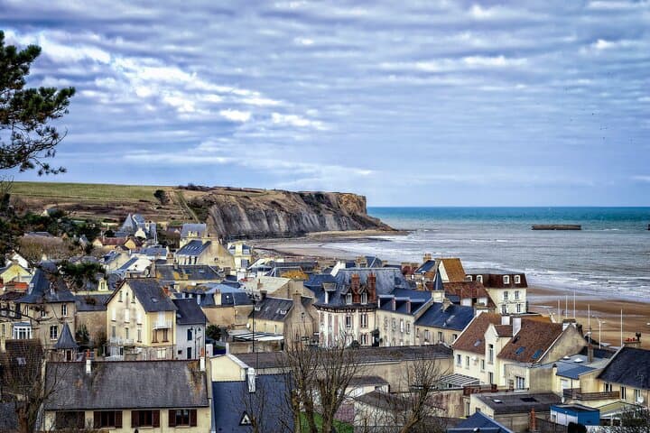 Explore Normandy D-Day Beaches on a Private Tour from Paris photo 3