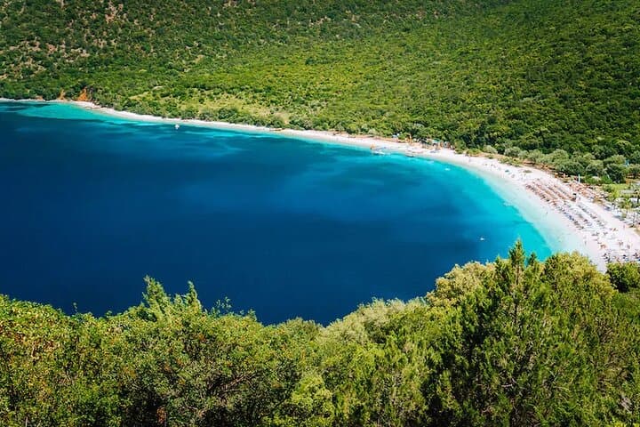Kefalonia Full-View Private Tour: Melissani, Drogarati & Myrtos in One Day photo 4