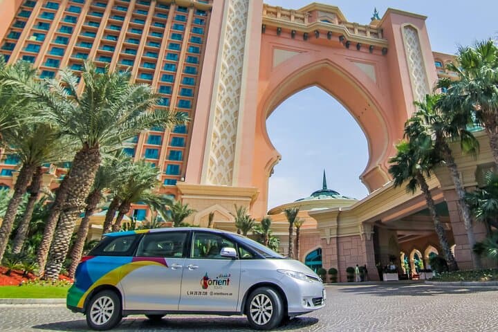 Private Dubai Chauffeur: Custom City Tours with English-Speaking Driver