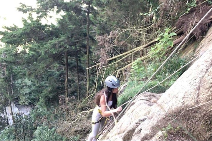 Medellín Zip-Line & Waterfall Climb Adventure: 250m Zipline, River Crossing & 70m Rock Wall photo 4