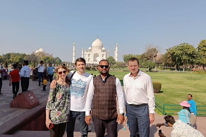 Same-Day Taj Mahal Trip from Delhi: Private Agra Tour via Yamuna Expressway photo 3