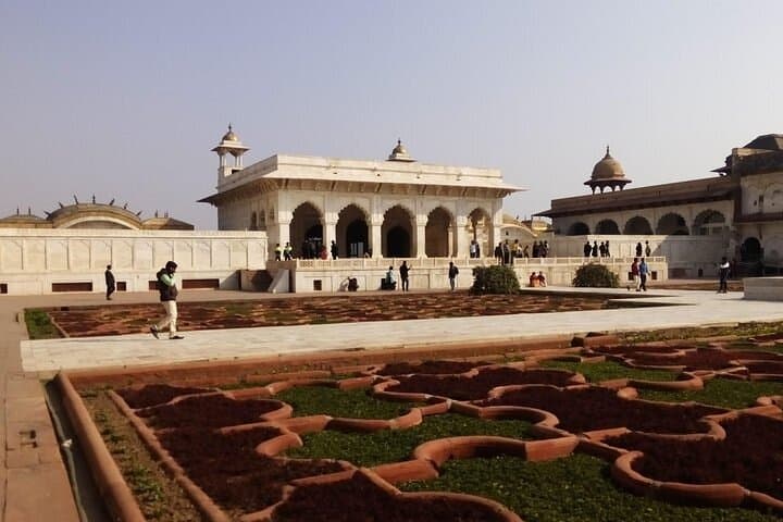 Same-Day Taj Mahal & Agra Fort Tour from New Delhi — Complete Visitor Guide photo 5