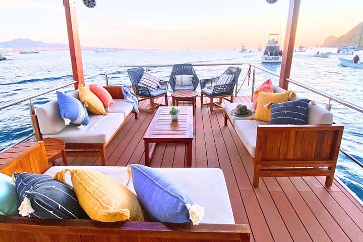 Private Cabo Catamaran: Chill Cruise with SUP, Snorkel & Floating Mat