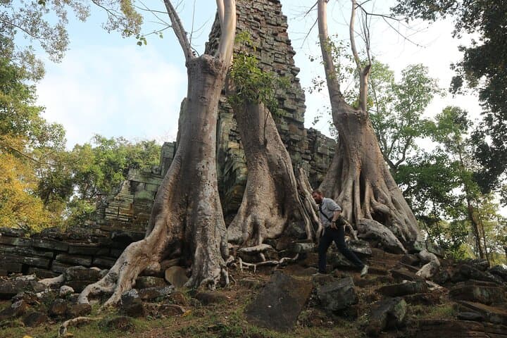 Private Offbeat Angkor Jeep Tour: Explore Angkor Wat, Bayon & Ta Prohm photo 3