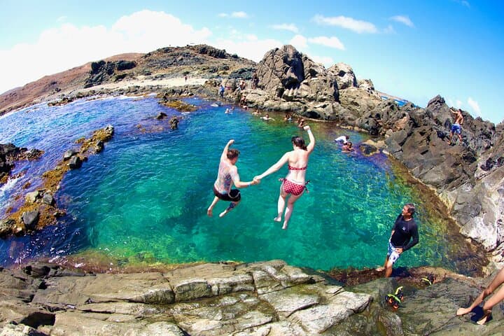 Aruba Natural Pool Jeep Safari: 4x4 Arikok Adventure and Snorkeling at Conchi photo 3
