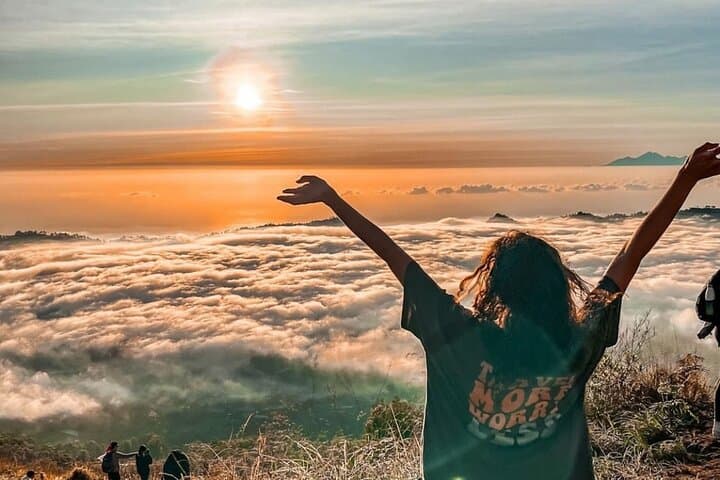 Mount Batur Sunrise Trek: Private Guided Volcano Hike from Ubud